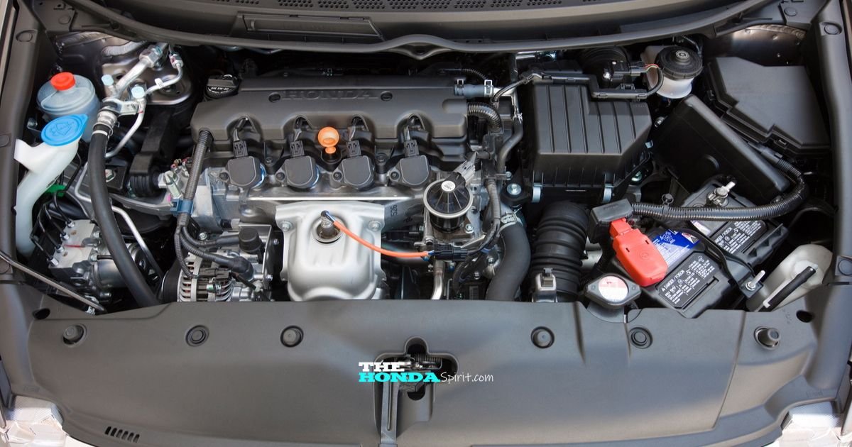 Motor Honda mostrando as diferenças entre VTEC e i-VTEC
